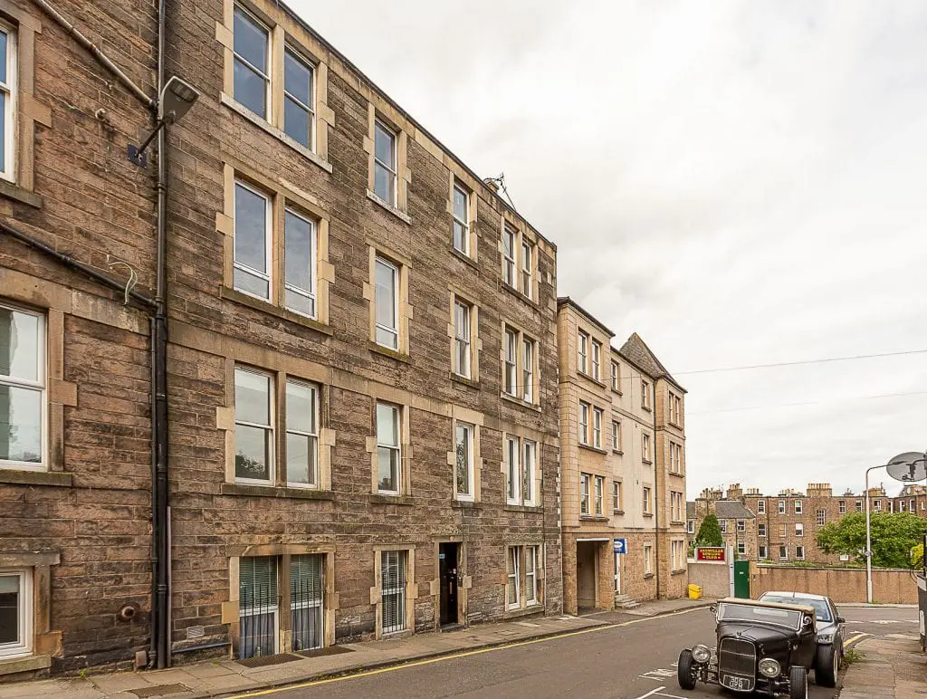 9/7 Ardmillan Place, Edinburgh EH11 2JU Cameron Stephen and Co