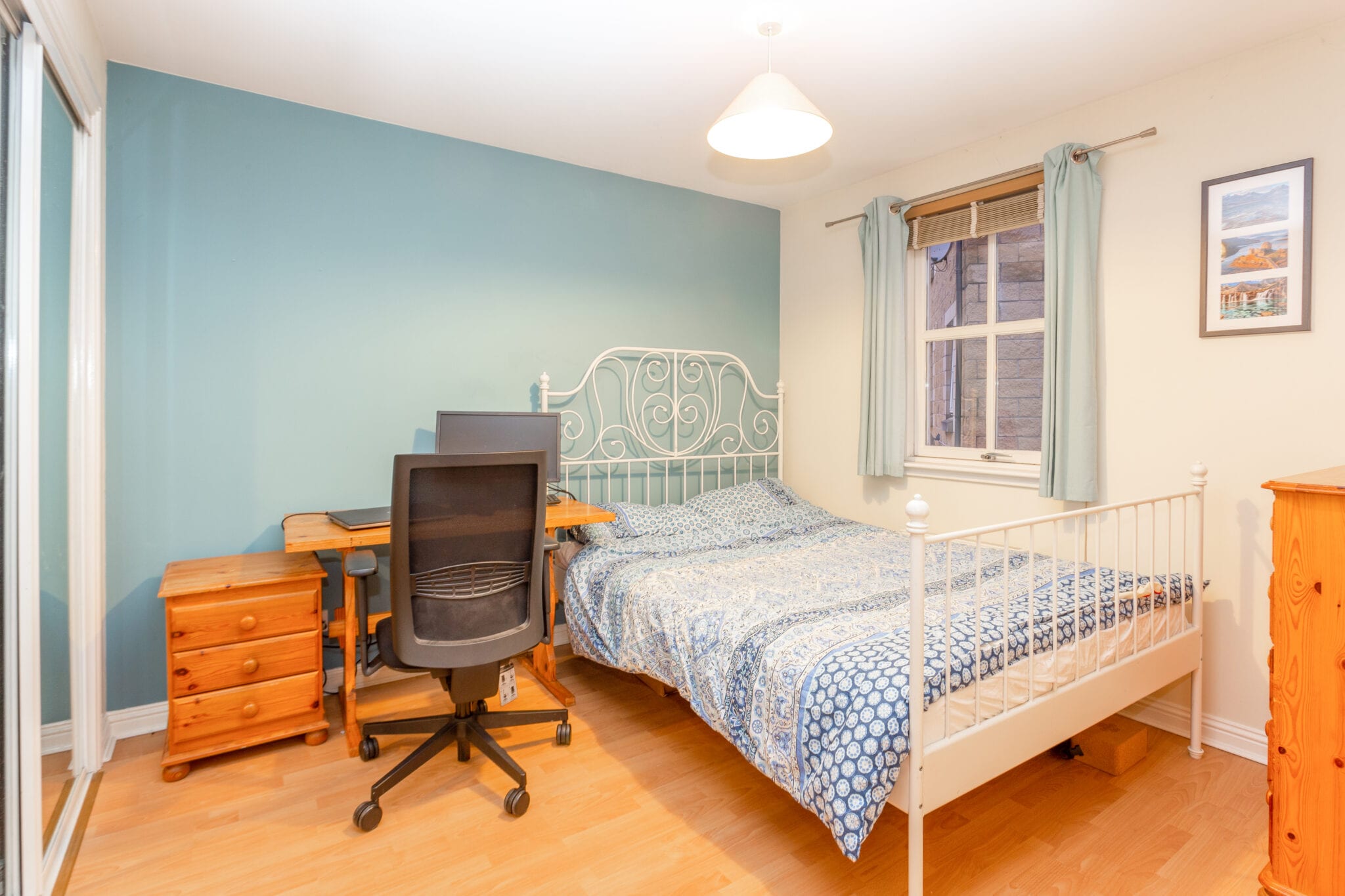 3/2 Newhaven Place, Edinburgh EH6 4TW Cameron Stephen and Co