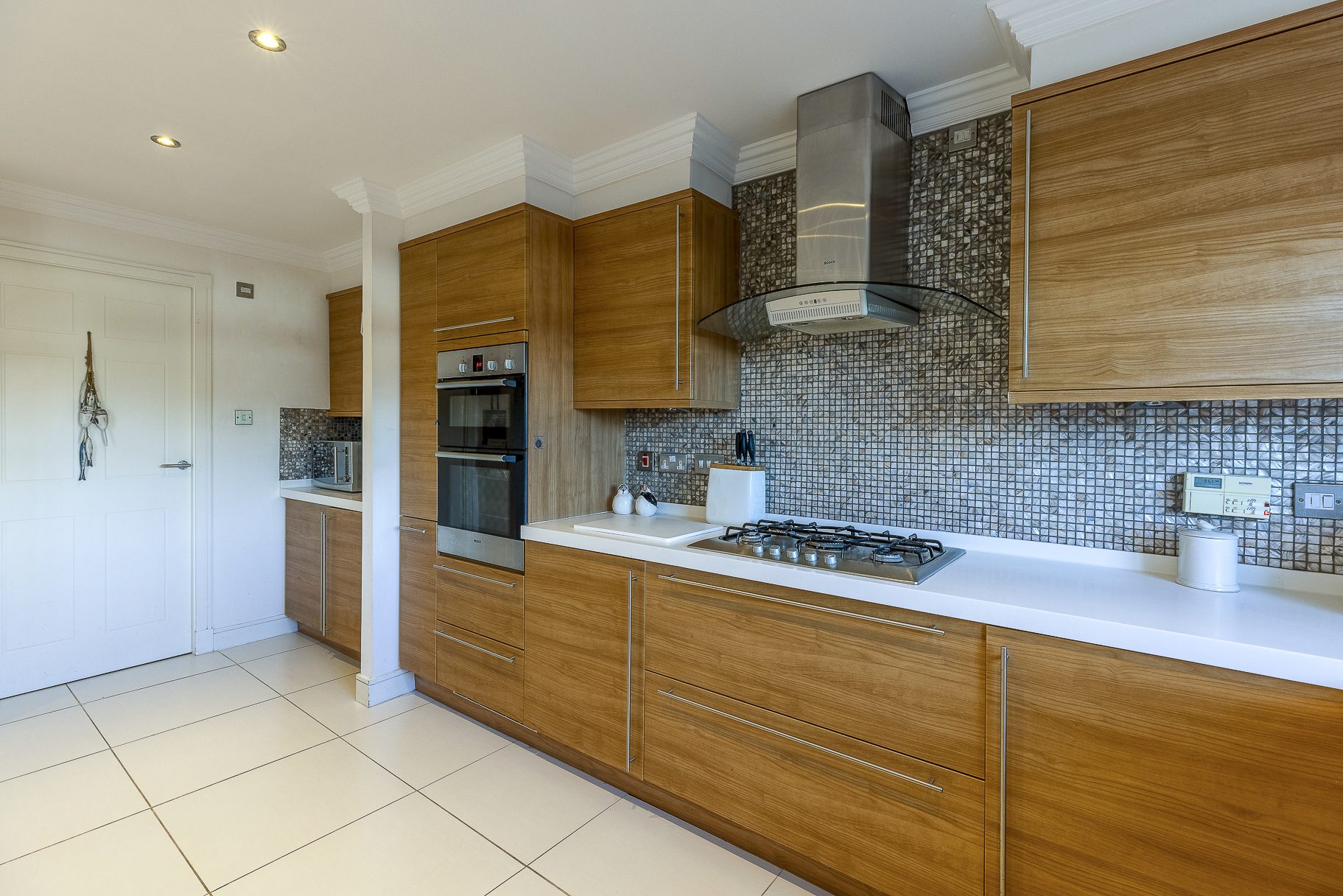 25 Brighouse Park Cross, Edinburgh EH4 6GZ Cameron Stephen and Co