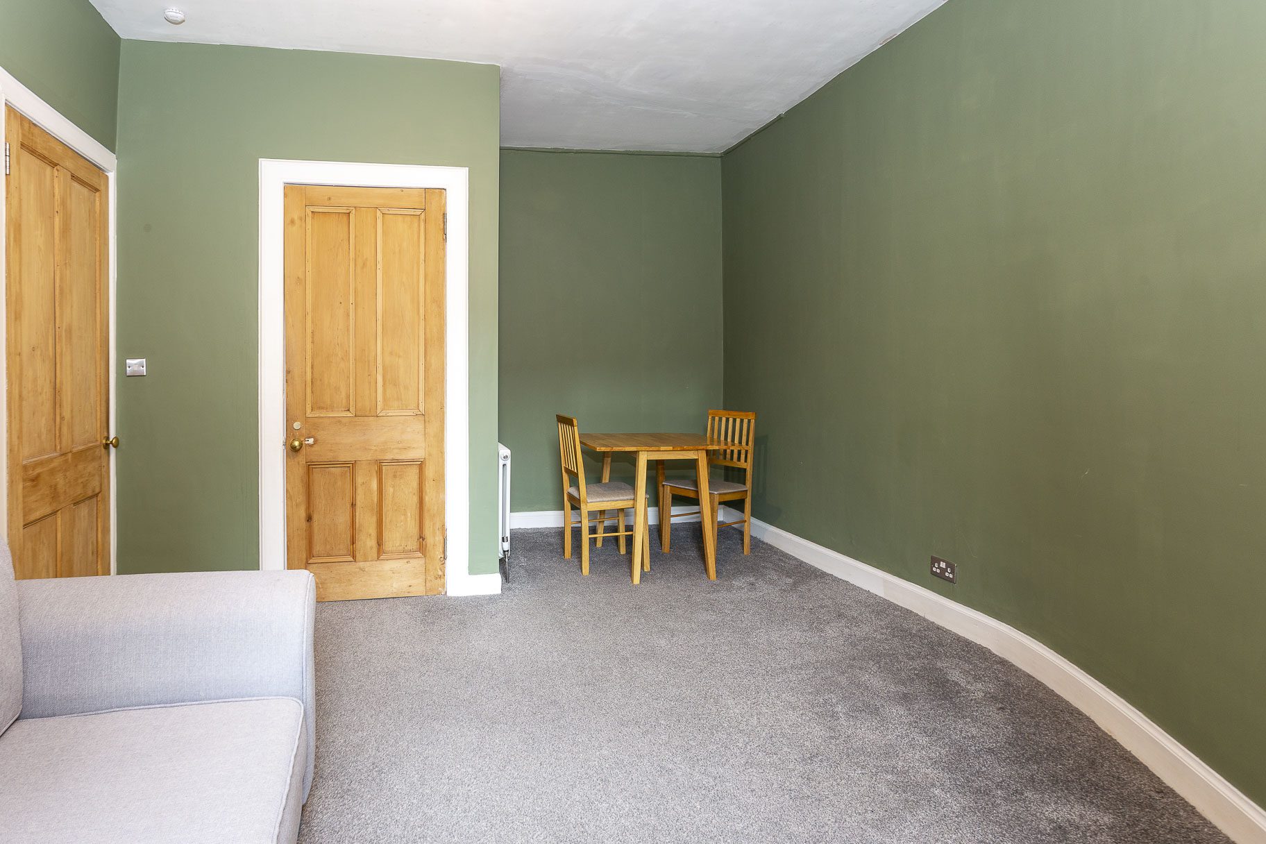 26/1 Hillside Street, Edinburgh, EH7 5HB Cameron Stephen and Co