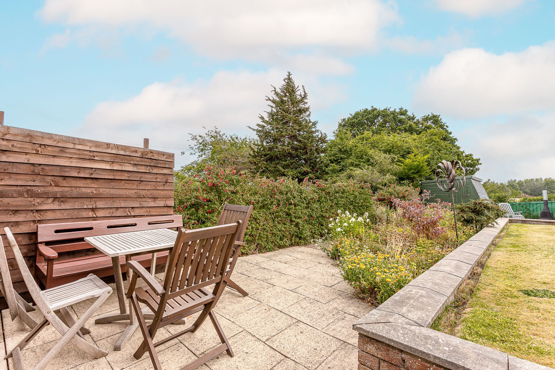 27 Ulster Crescent, Edinburgh EH8 7LD Under Offer Cameron Stephen and Co