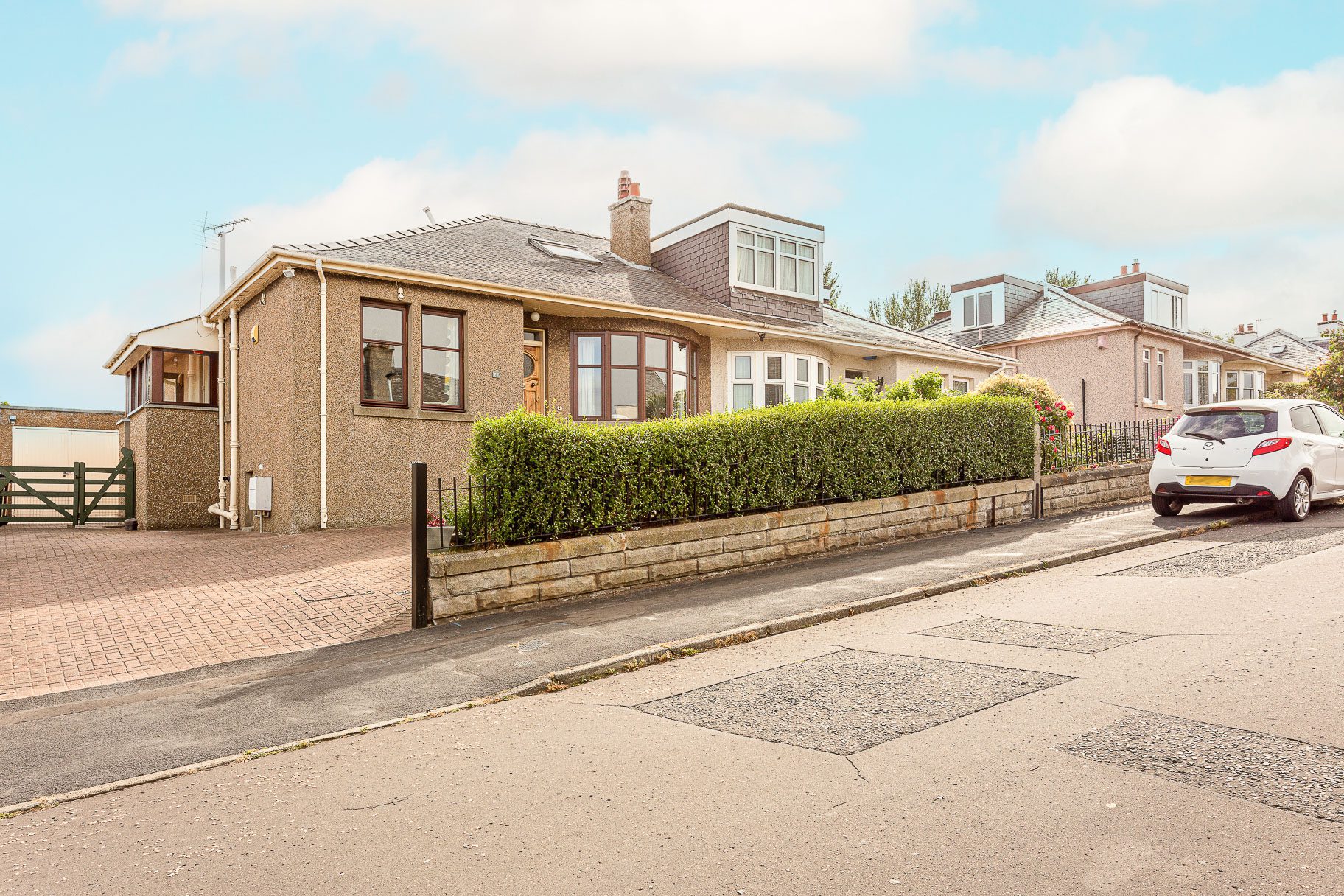 27 Ulster Crescent, Edinburgh EH8 7LD Under Offer Cameron Stephen and Co
