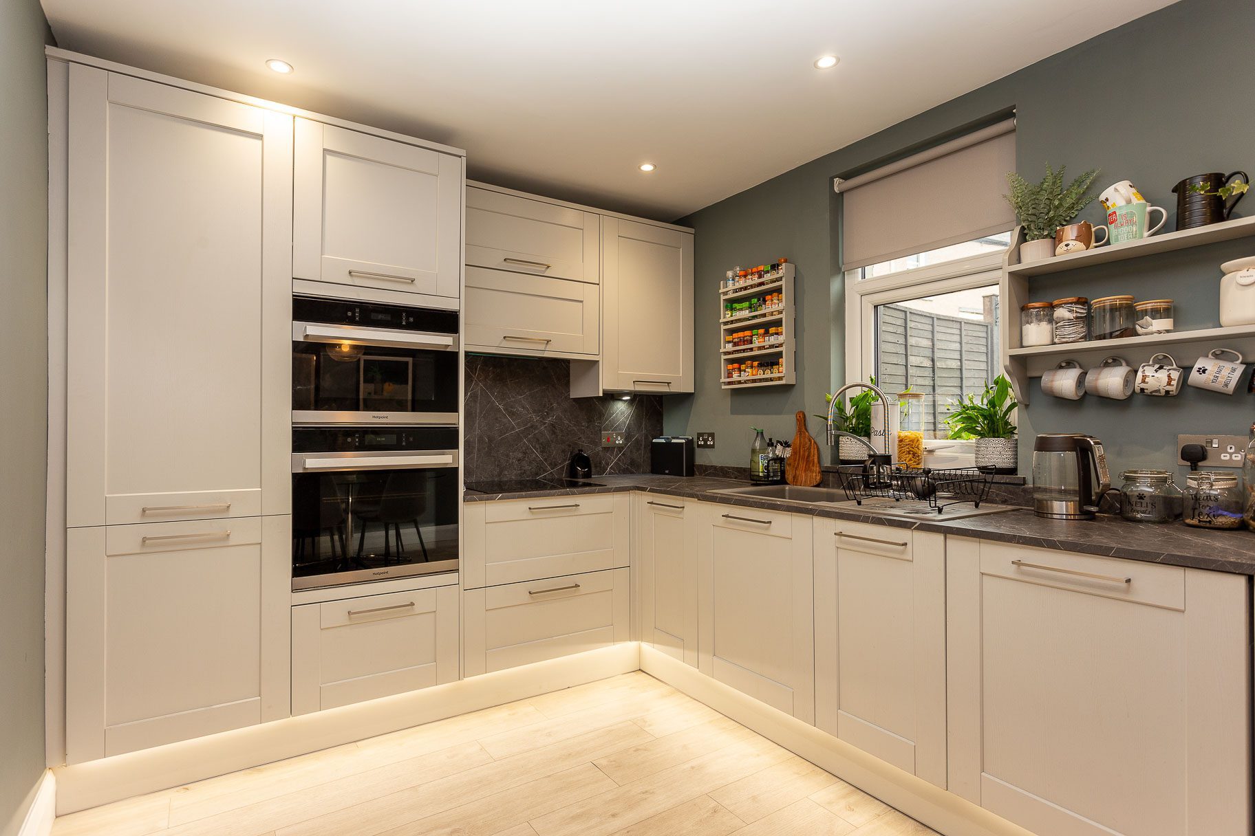 40 Claremont Bank Edinburgh EH7 4DR Cameron Stephen and Co